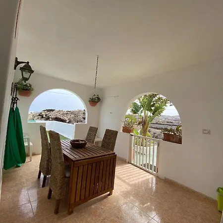 Tranquila Villa Orzola